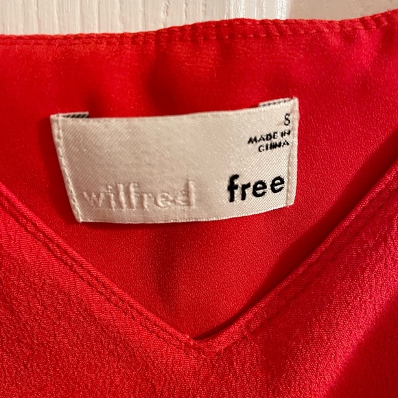 Wilfred Free size small red cropped top - Picture 3 of 3
